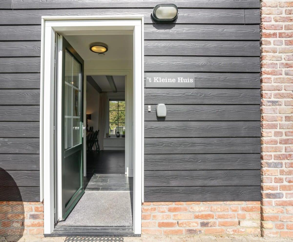 Het Kleine Huis At Buitenplaats Zeeuwse Liefde فيسْتكابيلي المظهر الخارجي الصورة